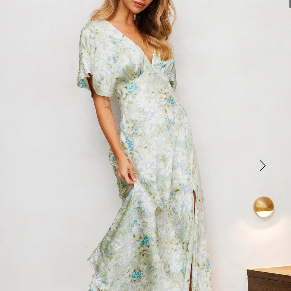 Hello Molly Floral V-Neck Midi Dress